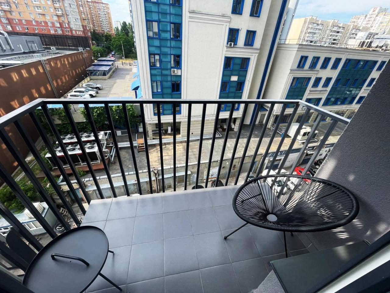 Cube House Kyiv Exterior foto